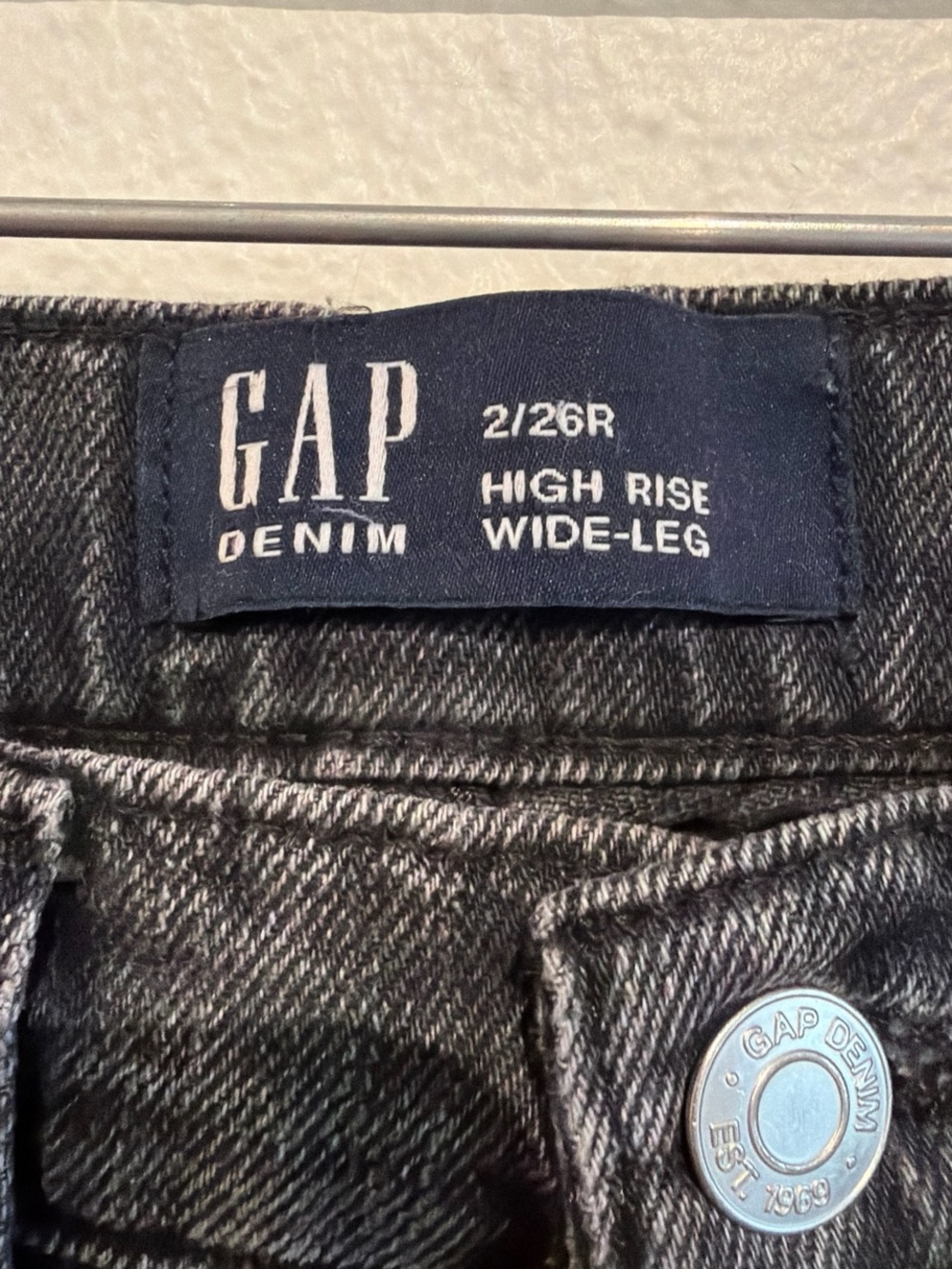 Gap Black Denim High Rise Wide Leg jeans with frayed hem. - Picture 3 of 6